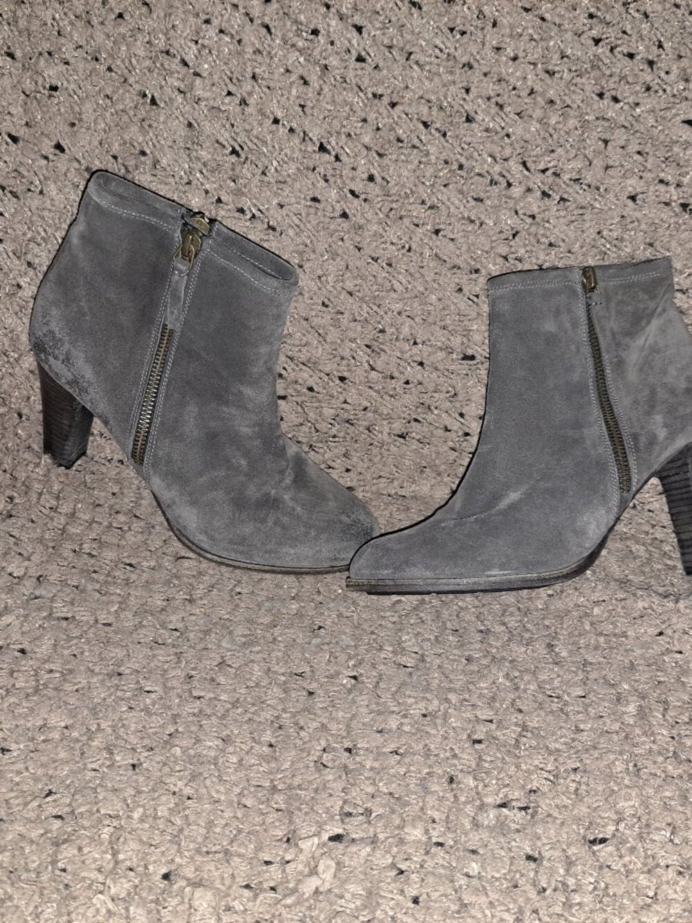 N.D.C. BEYOND-Handmade Gray Suede Ankle Booties-Double Zip-Sz 37-Excellent